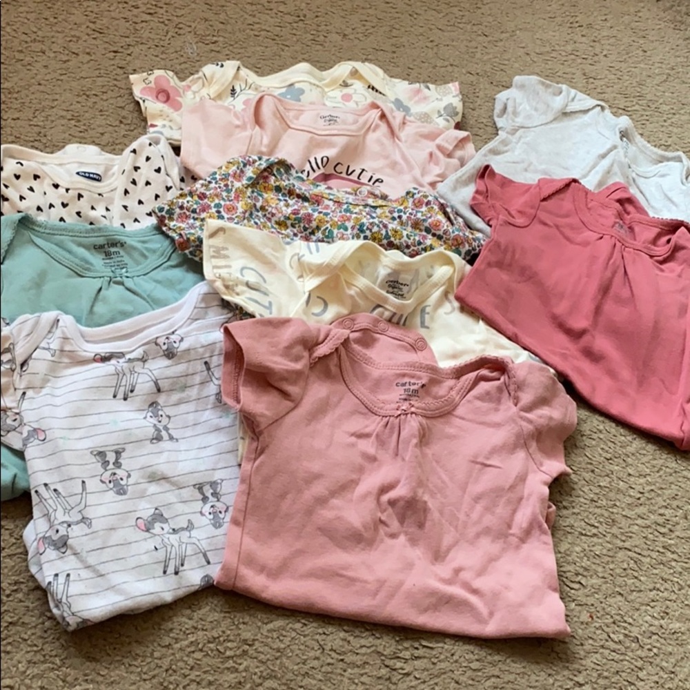10 Short Sleeve Girl Onesies! 12-18 months!